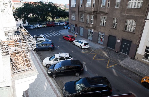 Andel Apartamento | 2 Bed Flat - Sleeps 9 - Pets - Smoking on terrace