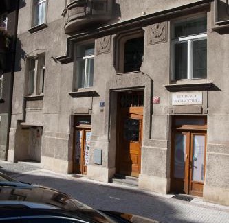 Andel Apartamento | 2 Bed Flat - Sleeps 9 - Pets - Smoking on terrace