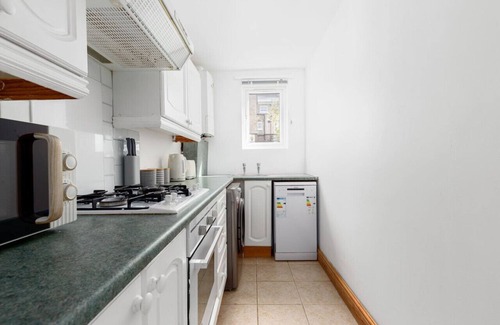 Oval Apartamento | 2 Bed Garden Flat in Oval