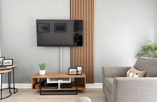 Port Talbot Casa | 2 Bed Home Port Talbot - Perfect For Contractors & Long Stays