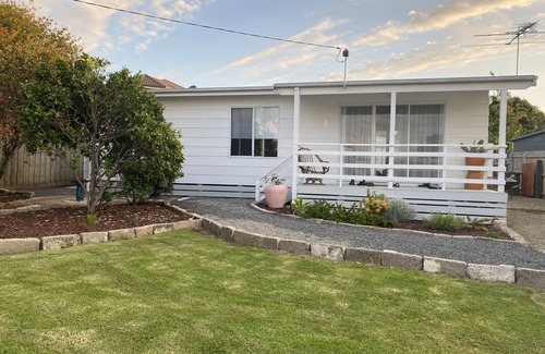 San Remo Casa | 2 Bed Home Walking Distance From Shops And Beach