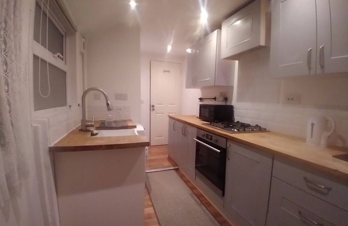 Stowmarket Casa | 2 Bed House- 5 min walk to Stowmarket train station.