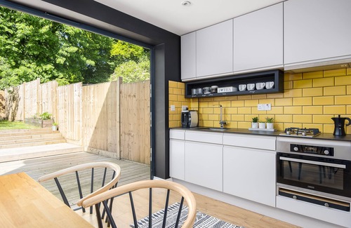 Bracknell Casa | Confortable-Casa-Baño Privado-Vista al Jardín