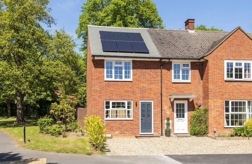Bracknell Casa | Confortable-Casa-Baño Privado-Vista al Jardín