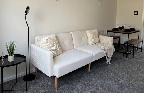 Nottingham Casa | 2 bed House in City Centre - Offers for Long Stays
