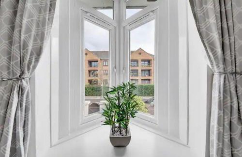 Cubitt Town Casa | 2 Bed House near Canary Wharf