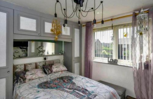 Liverpool Casa | 2-Bed House Sleeps 4 Garden 10 mins to Anfield