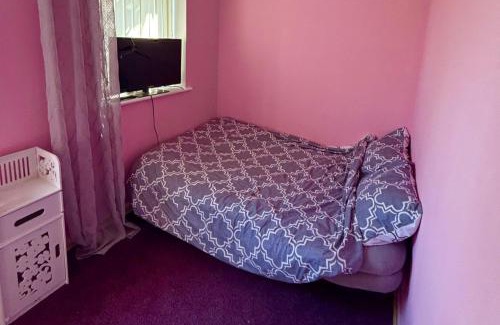 Liverpool Casa | 2-Bed House Sleeps 4 Garden 10 mins to Anfield
