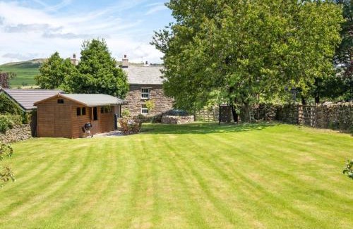 Bampton Casa | 2 Bed in Bampton SZ271