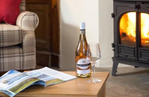 Bampton Casa | 2 Bed in Bampton SZ271