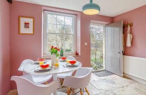 Trowbridge Casa | 2 Bed in Bath 81298