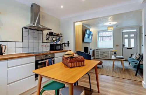 Beverley Casa | 2 Bed in Beverley 93219