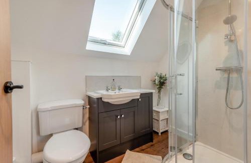 Charlton Marshall Casa | 2 Bed in Blandford St. Mary oc-s33308