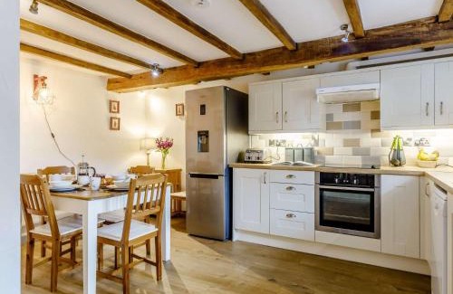 Brecon Casa | 2 Bed in Brecon BN310