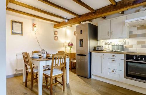 Brecon Casa | 2 Bed in Brecon BN310
