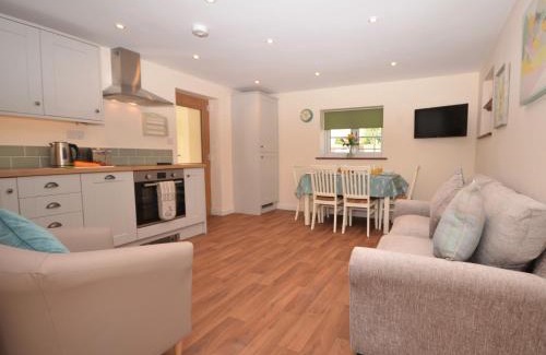 Dundry Casa | 2 Bed in Bristol 75697