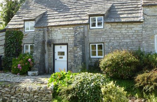 Corfe Castle Village Casa | 2 Bed in Corfe Castle DC050