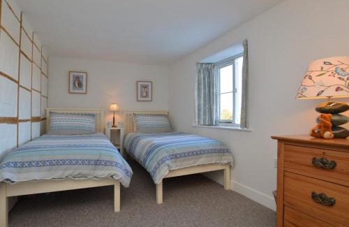 Dorchester Casa | 2 Bed in Dorchester 66192