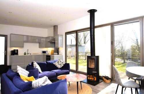 Colchester Casa | 2 Bed in East Bergholt 82398