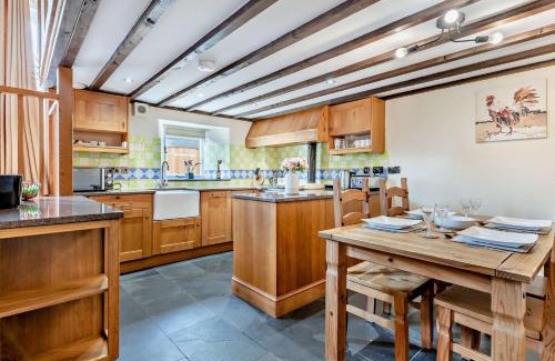 Launceston Casa | 2 Bed in Launceston 95236