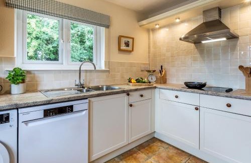 Godshill Casa | 2 Bed in Godshill 95173