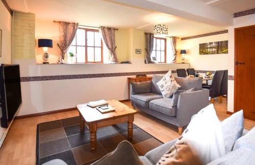 Godshill Casa | 2 Bed in Godshill IC078