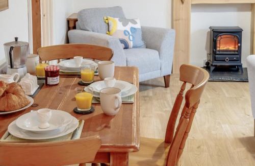 Llanrhidian Higher Casa | 2 bed in Gower 77978