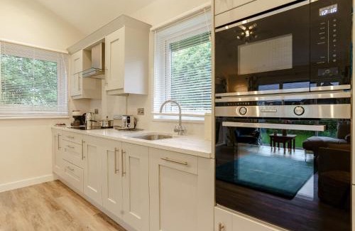 Upper Killay Casa | 2 Bed in Gower 91725