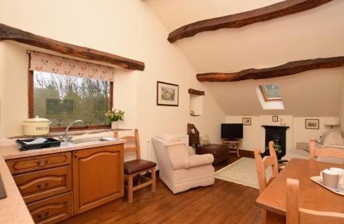 Hope Valley Casa | 2 Bed in Hope PK431