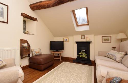 Hope Valley Casa | 2 Bed in Hope PK431