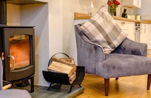 Keswick Casa | 2 Bed in Keswick SZ036