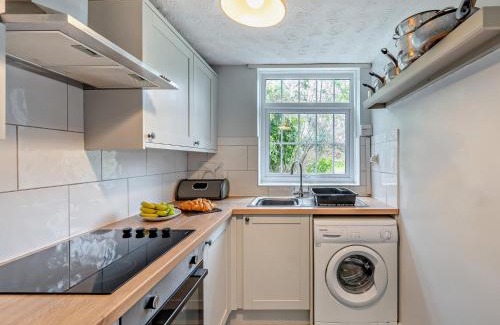 Llangynidr Casa | 2 Bed in Llangynidr BN052