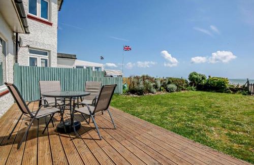 Pevensey Casa | 2 Bed in Pevensey Bay BT070