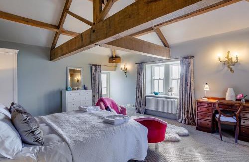Longnor Casa | 2 Bed in Pilsbury SKN28