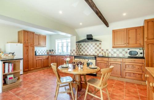 Cawston Casa | 2 Bed in Reepham 37016