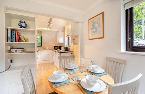 Pevensey Casa | 2 Bed in Stone Cross oc-g33059