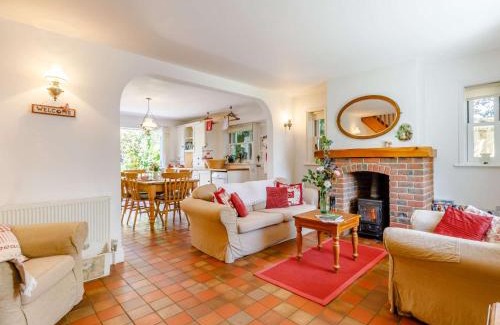 New Forest District Casa | 2 Bed in Sway NFL43