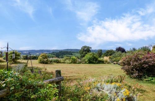 Clows Top Casa | 2 Bed in Tenbury Wells 91980