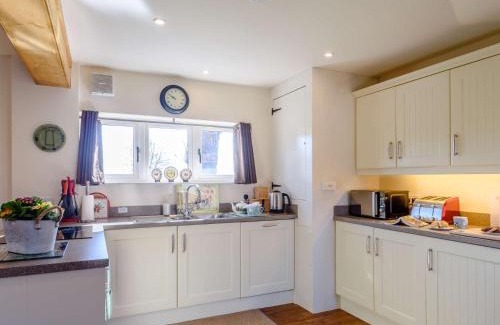 Pickering Casa | 2 Bed in Thornton le Dale 27112