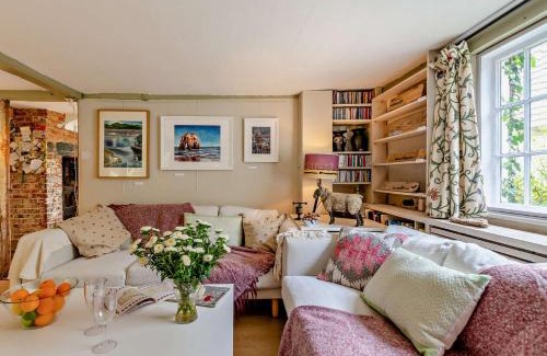 Hadlow Casa | 2 Bed in Tonbridge 96313