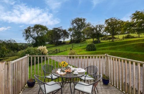 Truro Casa | 2 Bed in Truro LJASM