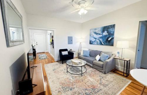 Commonwealth Apartamento | 2 Bed, In Unit Laundry, Boston College, Balcony