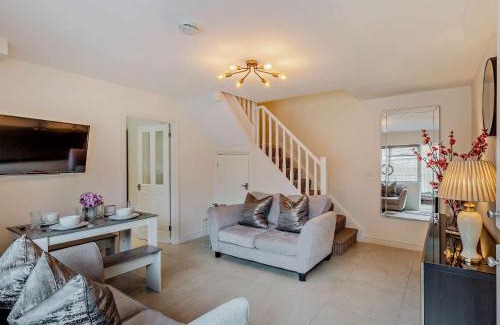 Warwick Town Centre Casa | 2 Bed in Warwick 93085