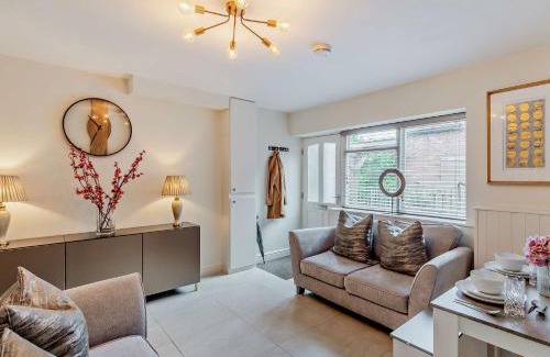 Warwick Town Centre Casa | 2 Bed in Warwick 93085