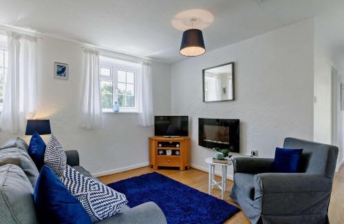 Westleigh Casa | 2 Bed in Westward Ho 46830