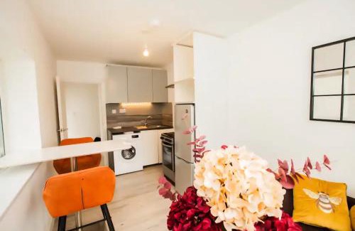 Coombe Hill Apartamento | 2 Bed Kingston Vale