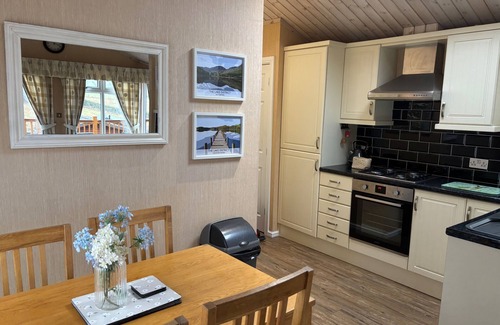 Troutbeck Cabina | 2 Bed Lodge-Sleeps 4-Valley View-Pet Friendly
