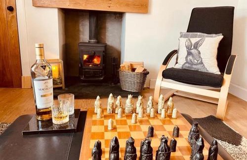 Stirling Casa | 2 bed lodge with private hot tub in Aviemore