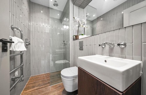 Camden Town Apartamento | 2 Bed Lux Apartments near Central London FREE WIFI by City Stay Aparts London