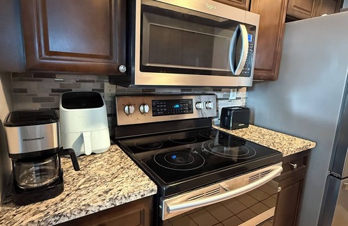 Island Estate Condominio | 2 bed one bath/furnished, laundry on site carport pool boat docks in clearwater